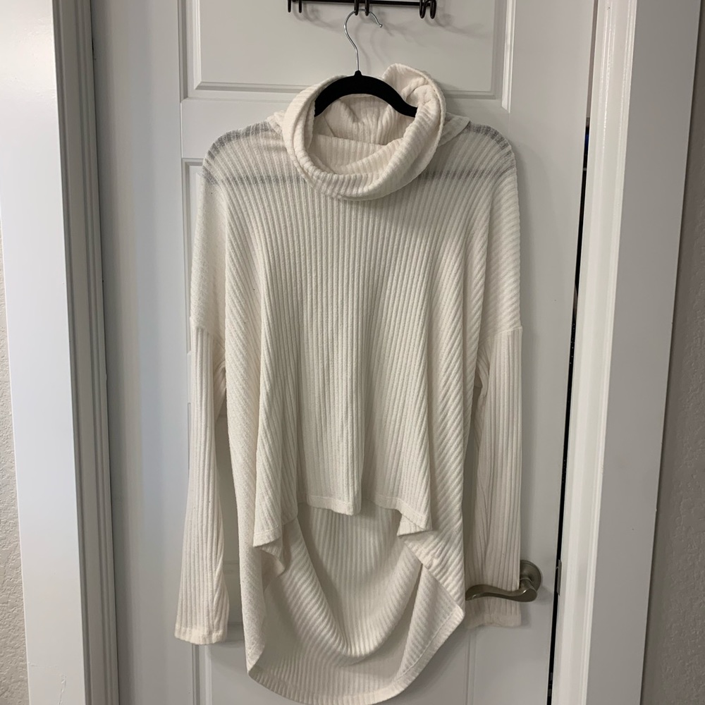 Anthropologie white sweater- size M/L